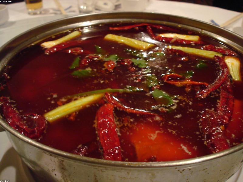 Hotpot: Veg First When the Table Is Competitive