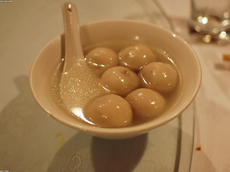 One Dessert Spoon Per Person at Shared Cakes