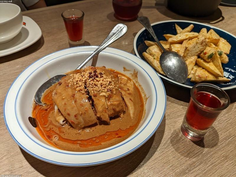 Teahouse Snacks: Cap Before the Bill Surprises You