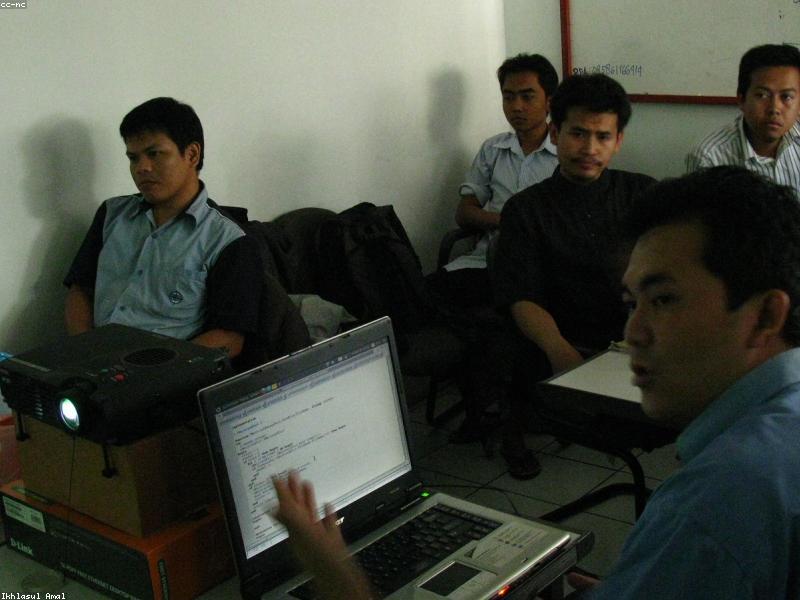 Daily Career Habits for Salary Total-Comp in Chengdu