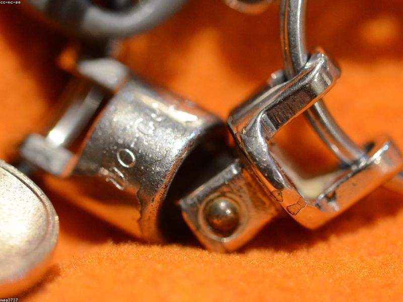 Keys-Only Hook by Door — Mixed Hooks Lose Everything