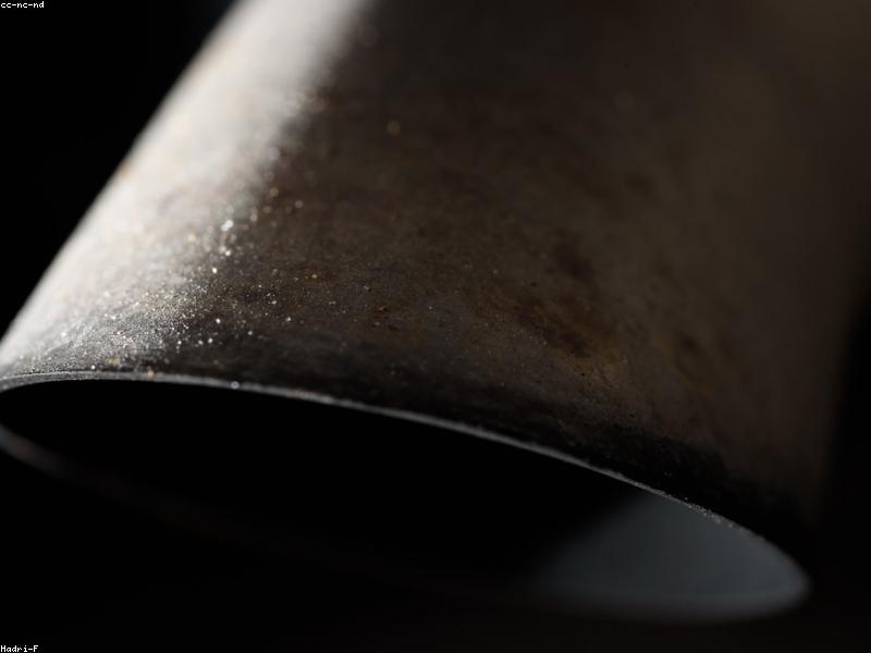 Run Exhaust Ten Minutes After Shower — Fog Lies About Dry