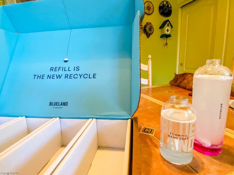Refill Water Early at Panda Base — Midday Vendors Price Peak